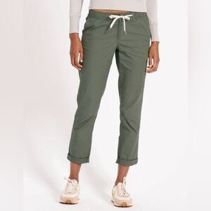 Women's Vuori Olive Green Ripstop Hiking Pants, size S